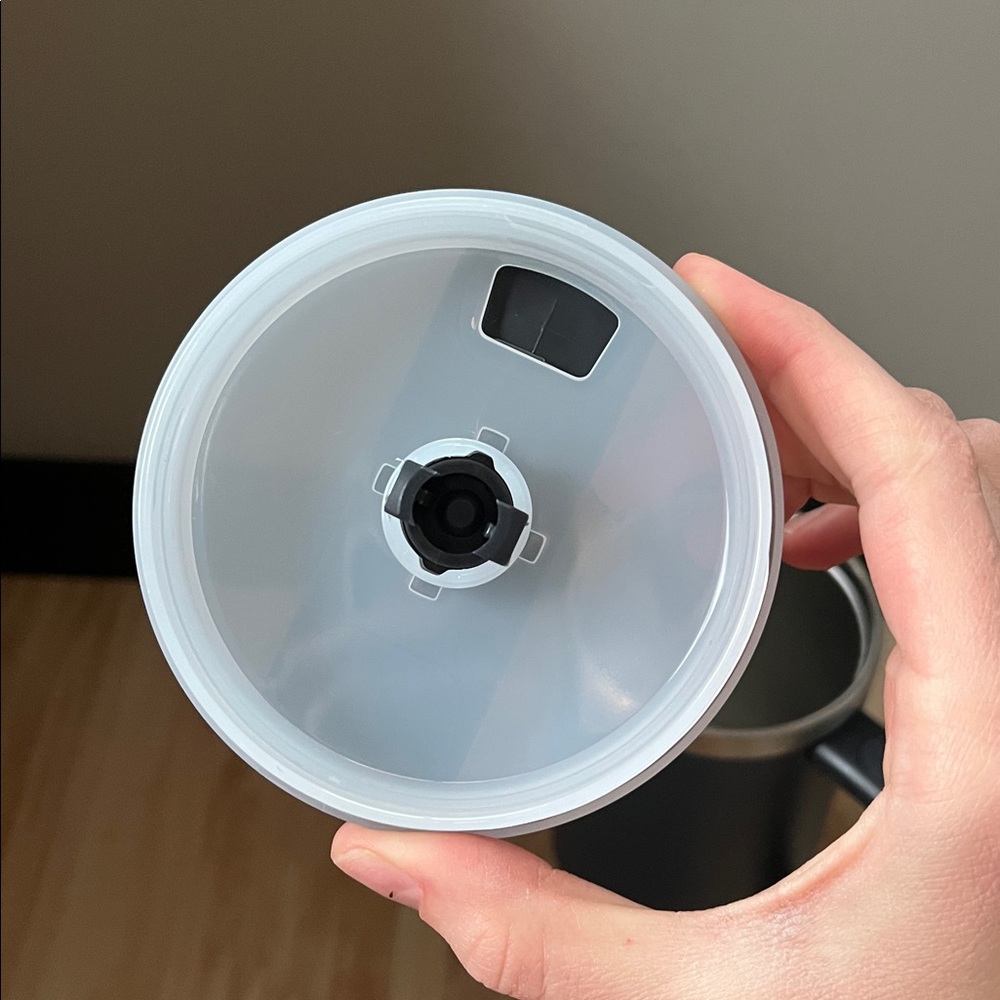 NWOT Hoka Black Insulated 40 oz Tumbler w/unopened plastic straw - Picture 5 of 6